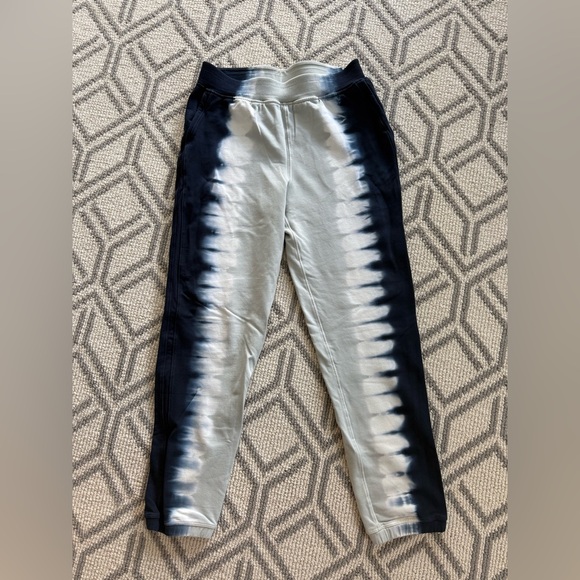 Lululemon Women's LA Extreme Low Rise Jogger - Picture 10 of 10